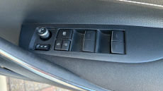 Toyota Corolla 2.0 VVT-i Hybrid Design 5dr CVT Hybrid Hatchback
